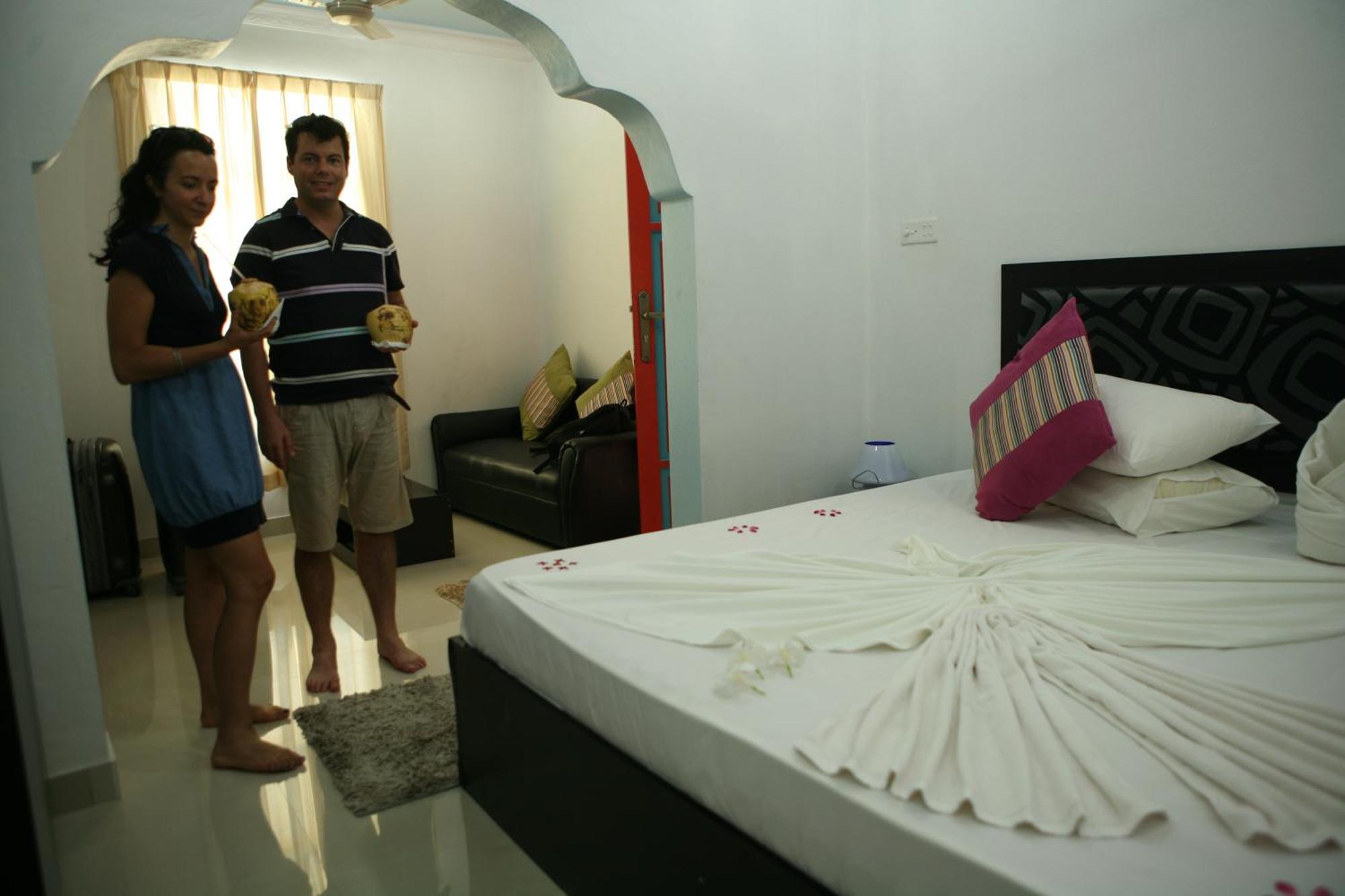 Azoush Tourist Guesthouse Fulhadhoo Exterior photo