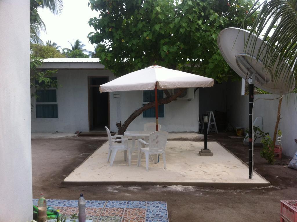 Azoush Tourist Guesthouse Fulhadhoo Exterior photo