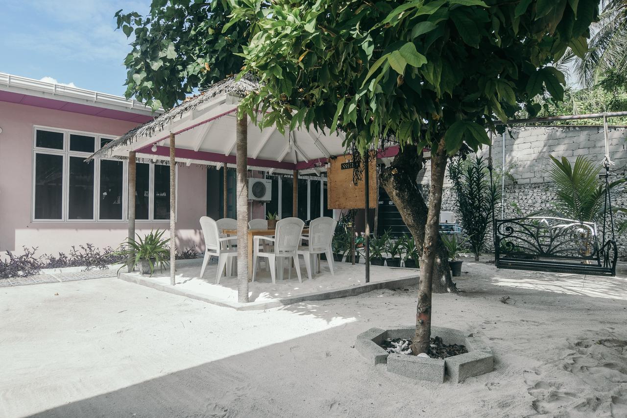 Azoush Tourist Guesthouse Fulhadhoo Exterior photo