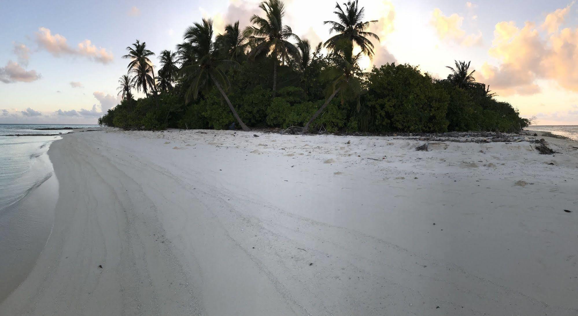 Azoush Tourist Guesthouse Fulhadhoo Exterior photo